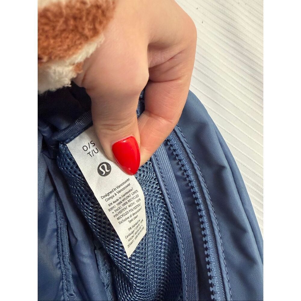 Lululemon Oil Grey City Essentials Mini Pouch 4L - Picture 11 of 11